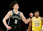 开云体育平台APP-上海队轻取新疆队，欧文带队取胜