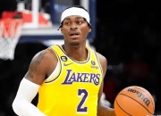 开云平台-包含湖人队新赛季艰难开局，全队士气低迷待改善！的词条