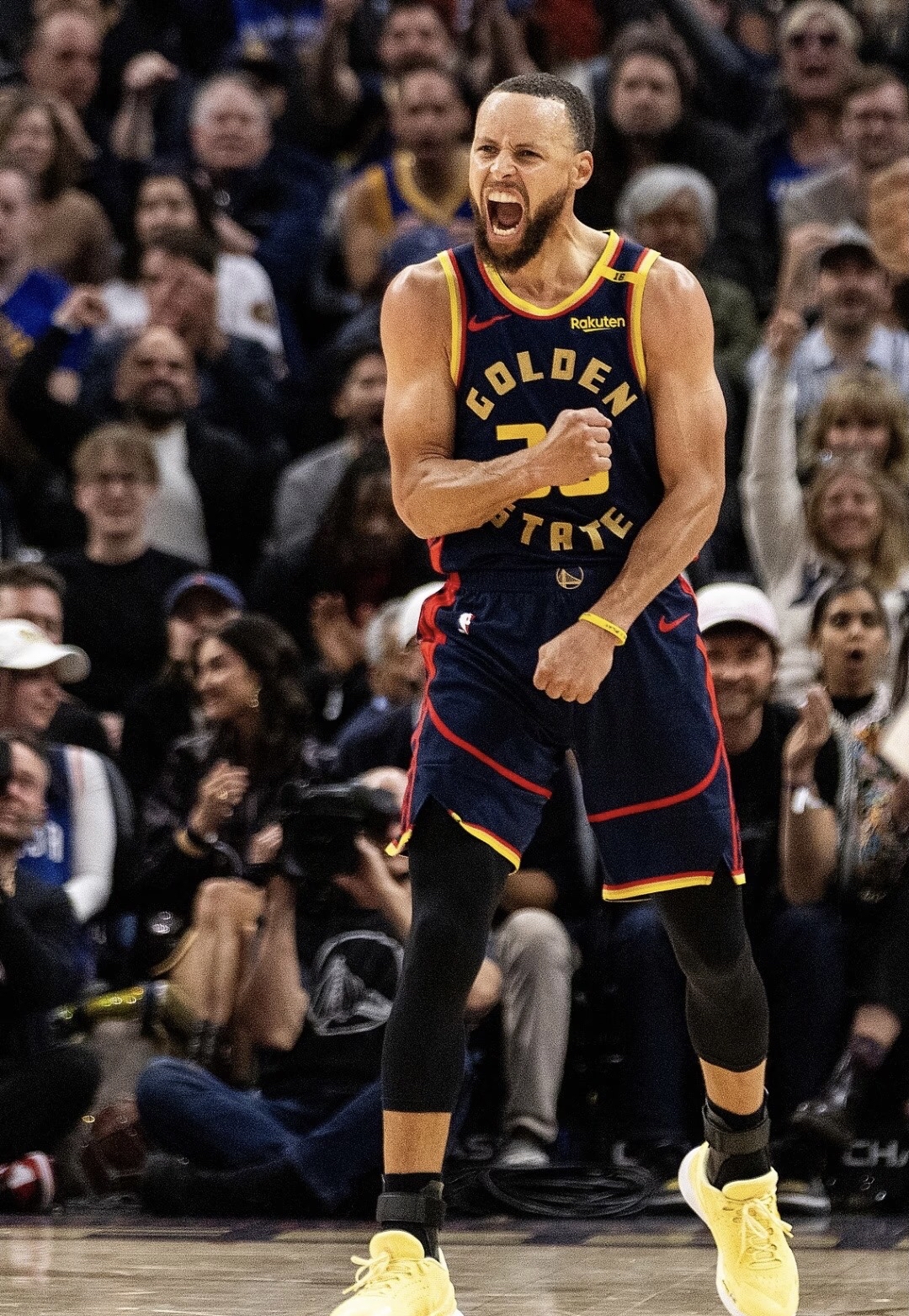 墨西哥男篮血洗湖人B队，库里高光表现的简单介绍