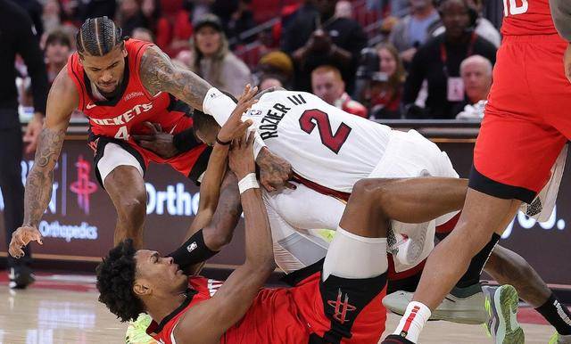 热火碾压德国男篮,布拉德利爆发神勇的简单介绍 热火碾压德国男篮,布拉德利爆发神勇的简单介绍