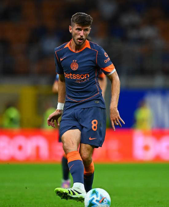 包含巴西前锋即将加盟意大利豪门俱乐部的词条