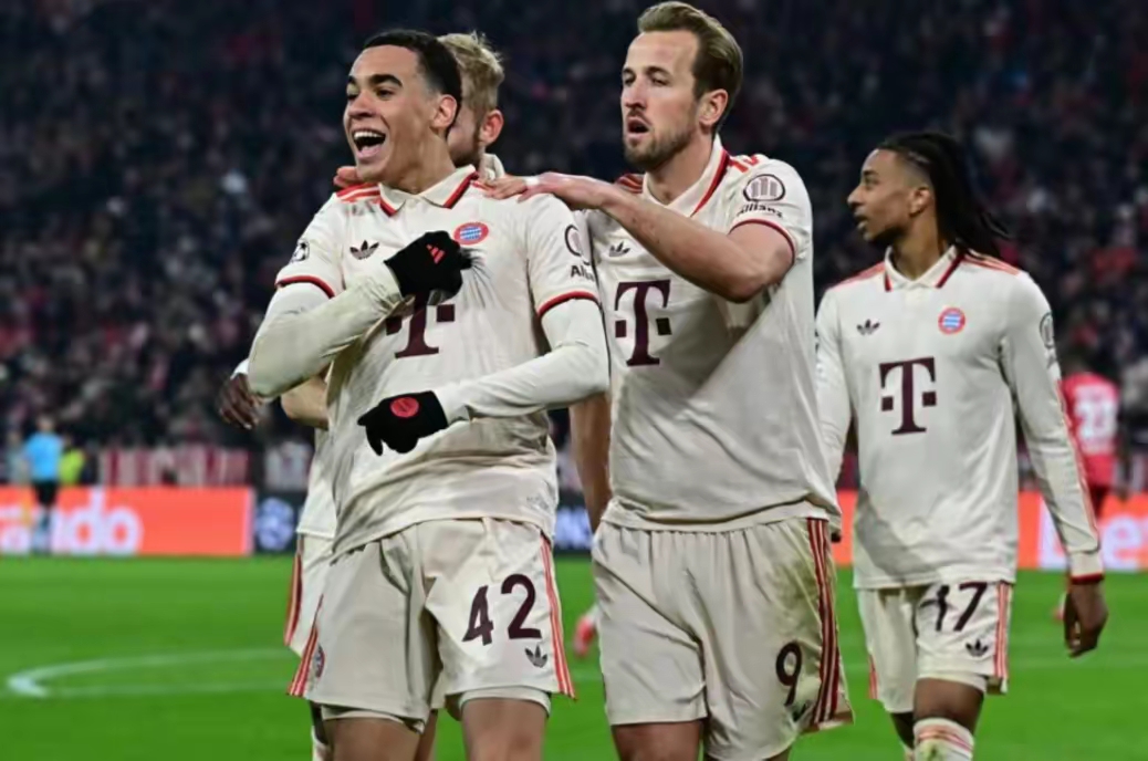 凯斯菲尔瓦与阿扎尔的对中合作，曼联将在场上迎战利物浦的简单介绍