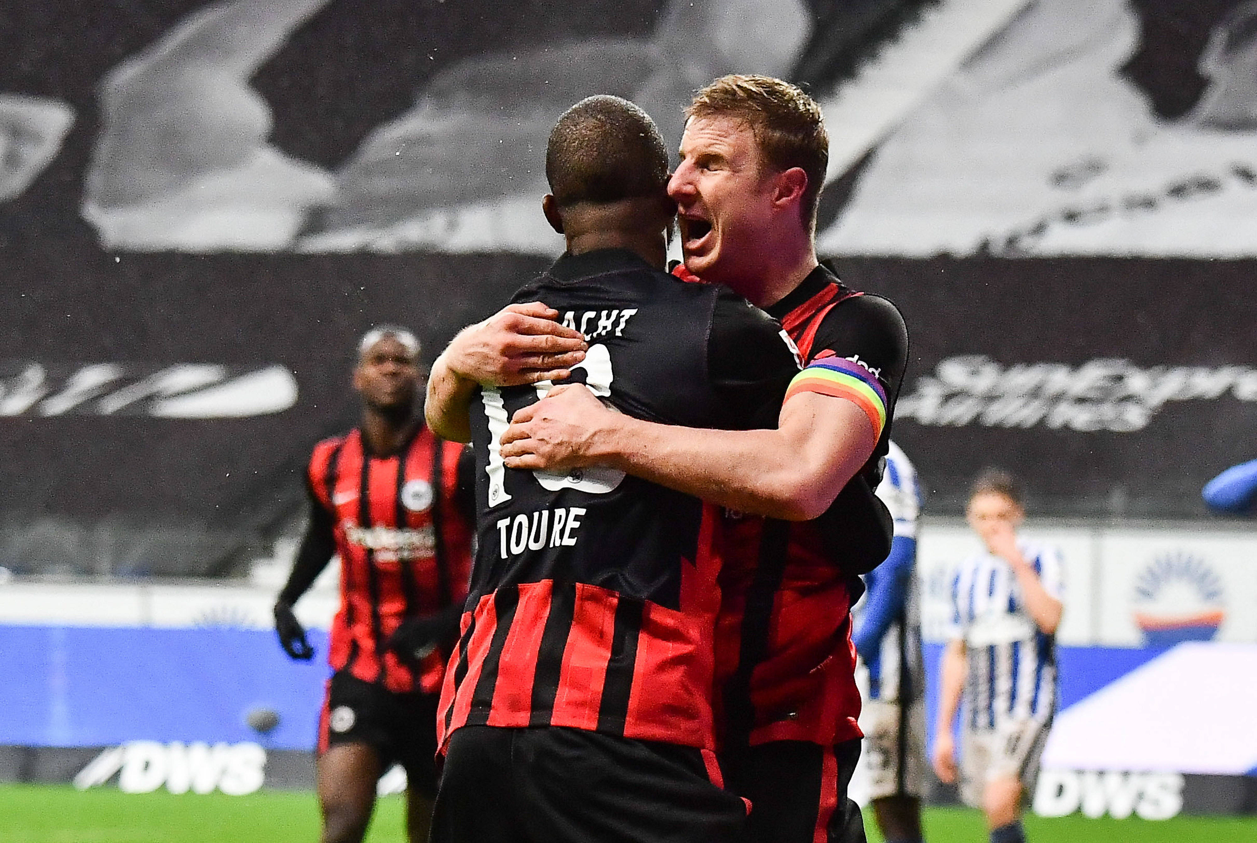 关于亚特兰大遭遇惨败,球队陷入危机的信息 关于亚特兰大遭遇惨败,球队陷入危机的信息