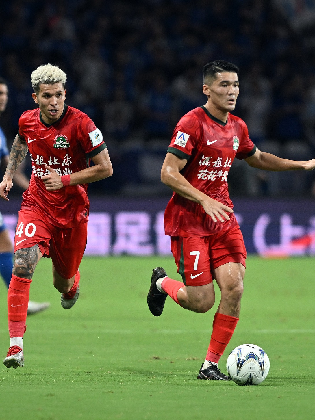 包含青少年足球联赛半决赛成功，晋级总决赛的词条