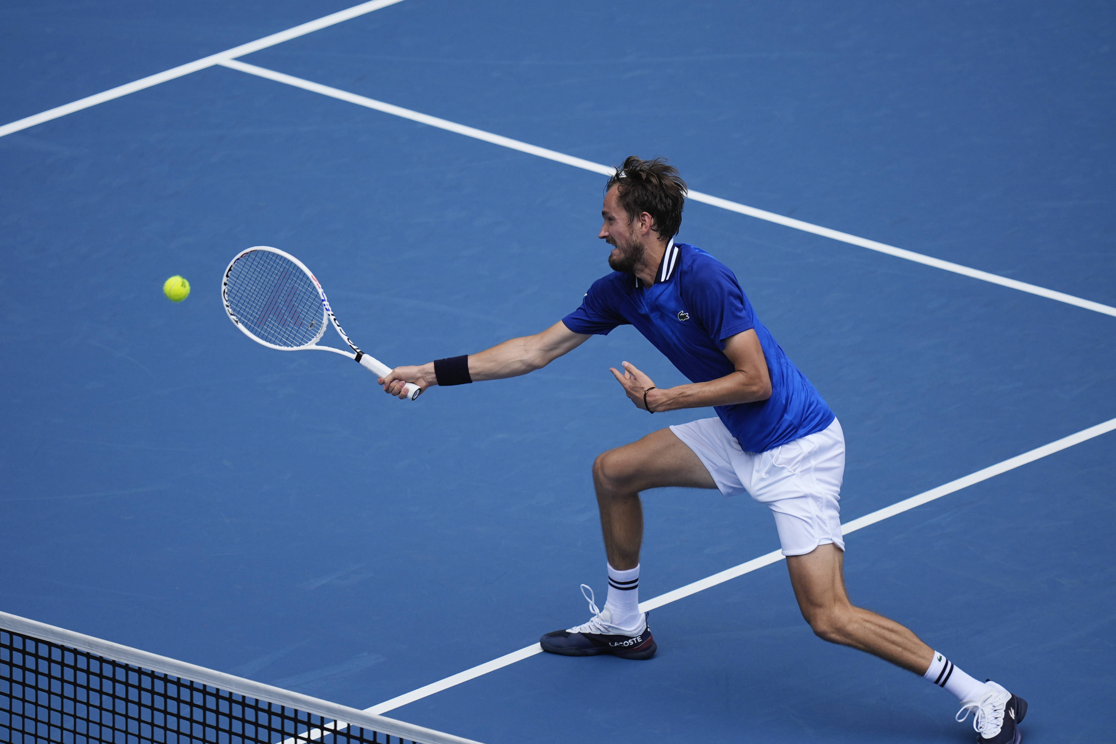 美国网球队强势法国网球队,梅德韦杰夫爆发神勇的简单介绍 美国网球队强势法国网球队,梅德韦杰夫爆发神勇的简单介绍