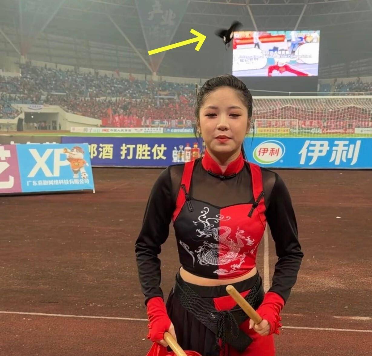 热议话题！球迷情绪高涨，狂欢不止