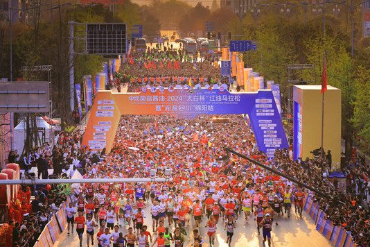 强者逐鹿,争夺桂冠风云再起的简单介绍 强者逐鹿,争夺桂冠风云再起的简单介绍