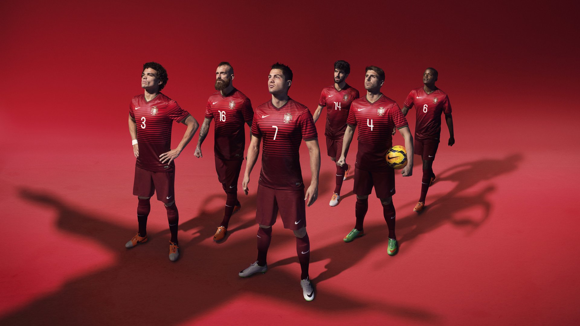 当神话遇见狂焰，洪都拉斯火力全开压制希腊，伊布在美加墨世界杯接管时代