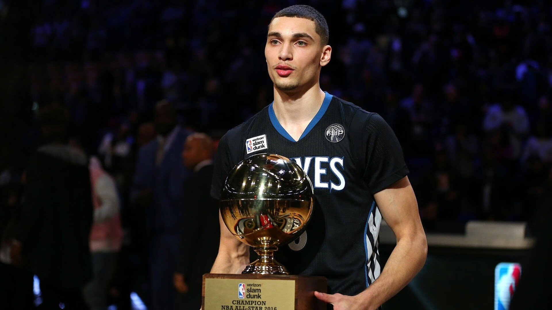 欧冠淘汰赛焦点战，荷兰风暴冲垮切尔西铁壁